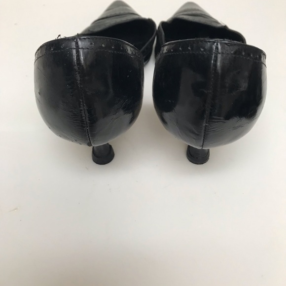 Low heel Manola Blahnik pump - Picture 2 of 4